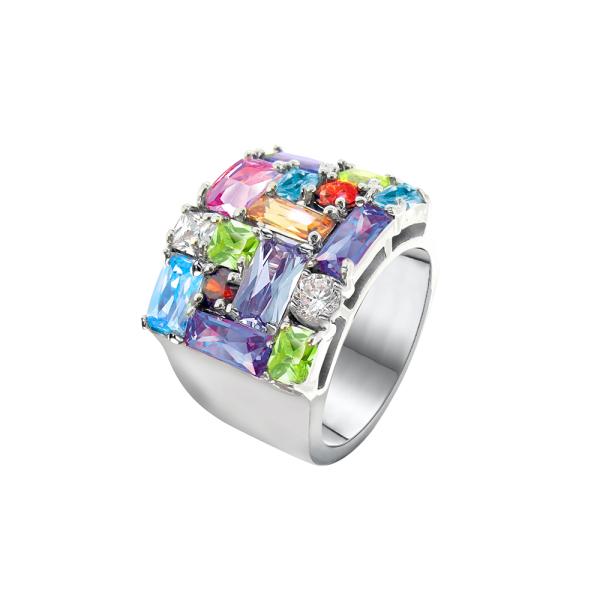 七彩方晶锆石戒指