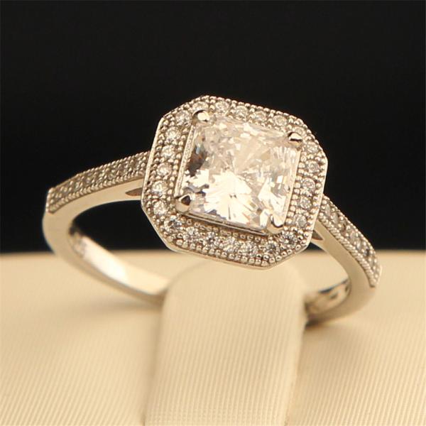 BOUTON  DELICATE SQUARE RING (M) BR044M