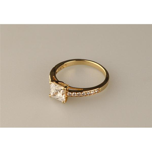 Attract Square 戒指